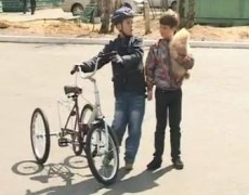Читинцы помогли Илье купить новый ортопедический велосипед